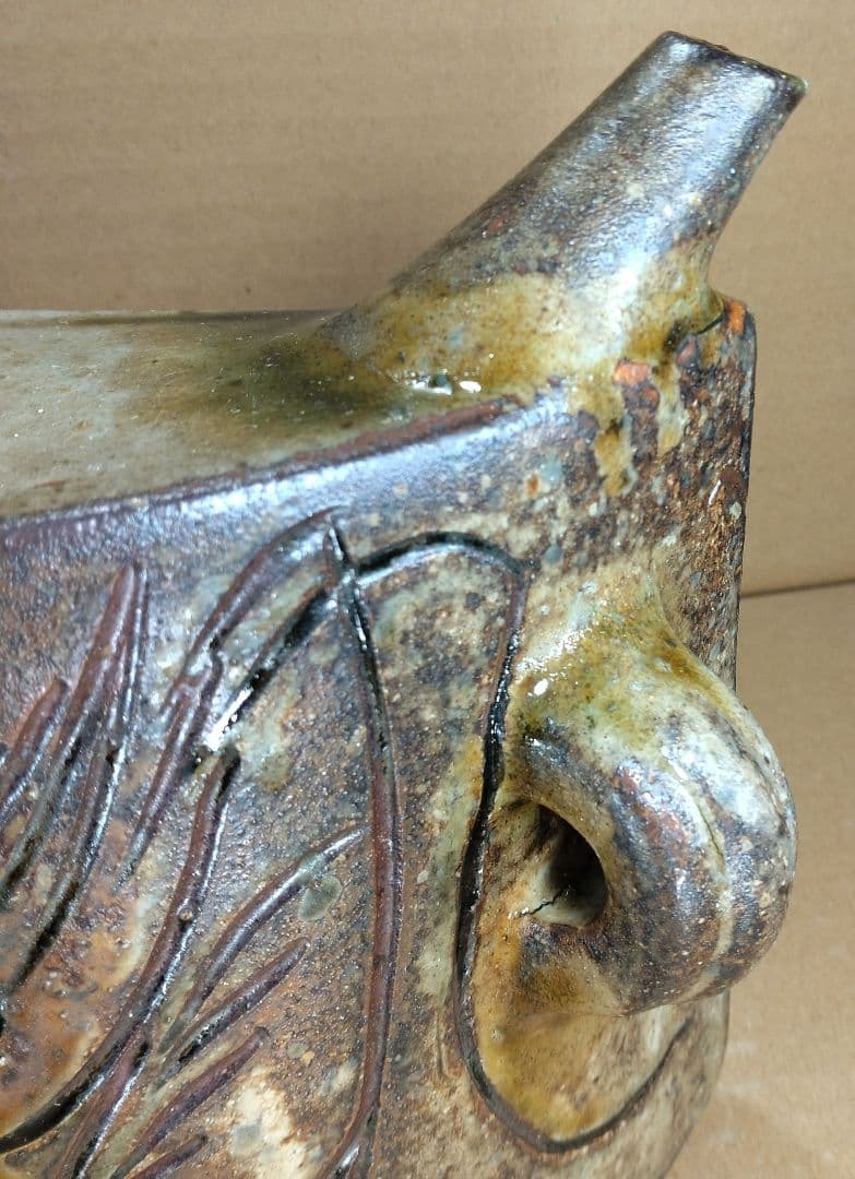 【本物保証】金城次郎 海老紋抱瓶 共箱 栞 人間国宝 壺屋焼 壷屋焼 美品