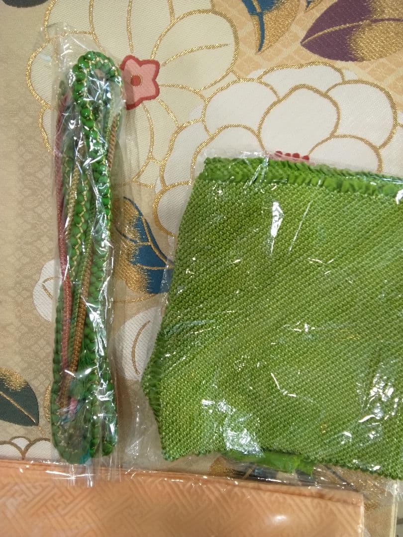 振袖フルセット、正絹紅型成人式、重ね衿、帯揚げ帯締め、西陣袋帯、襦袢、ガード加工