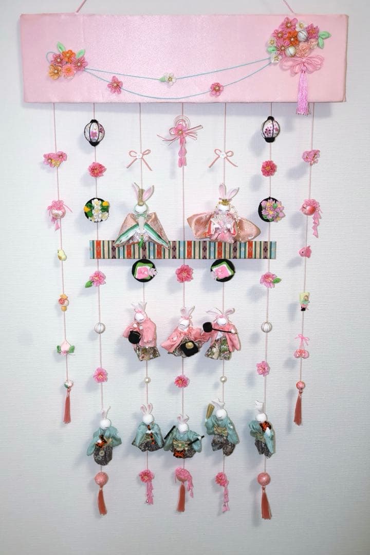 特大　五段飾り風　　桃の花お雛様　　　（壁掛け　つるし飾り）