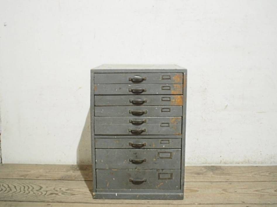 1035 ヴィンテージ　小引き出し　収納棚　シャビー　工業系　レトロ 　ケース