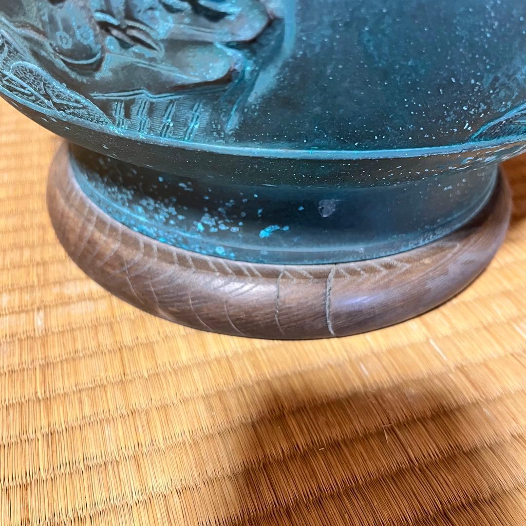 青銅　火鉢　持ち手に亀の装飾