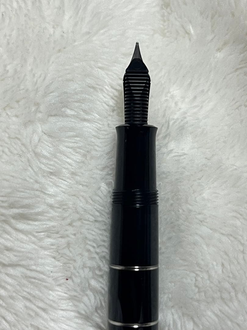 ☆新品未使用 ペリカン 万年筆 クラシック M215 ブラック ニブEF 極細☆