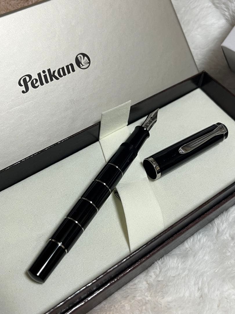 ☆新品未使用 ペリカン 万年筆 クラシック M215 ブラック ニブEF 極細☆