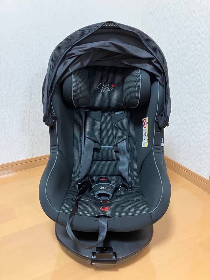 西松屋　ターンレジェFIX(回転式)チャイルドシート