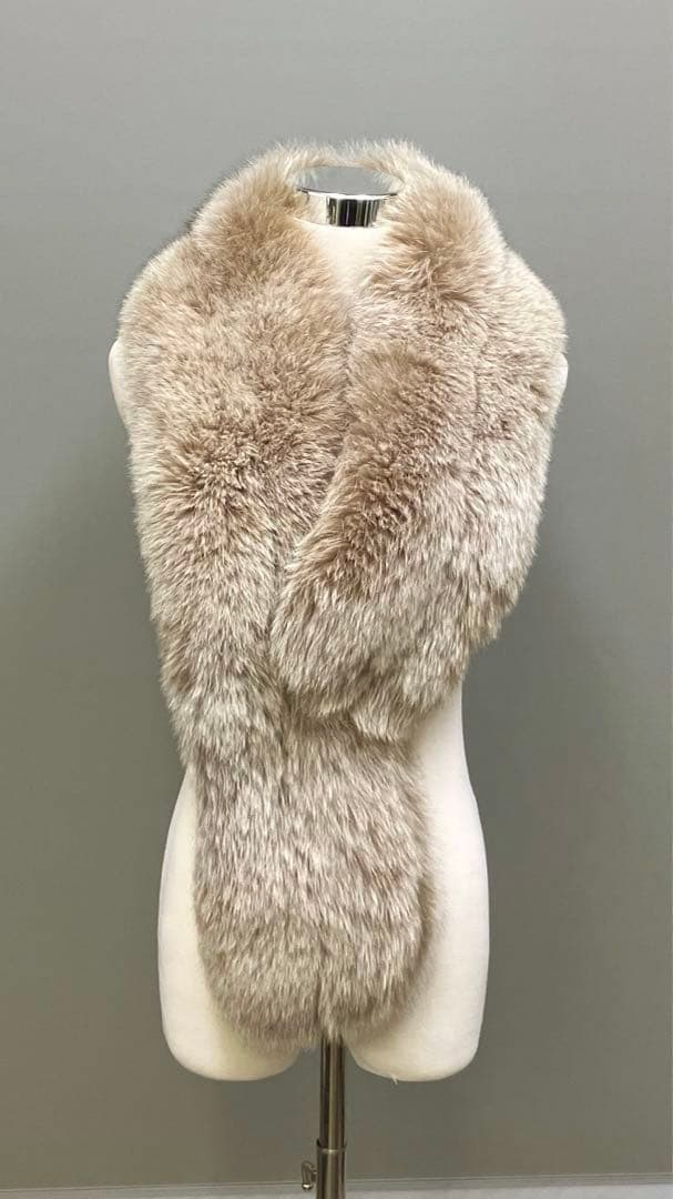 《美品》サガフォックスSAGA FURS フォックスマフラー　ふわふわ　219