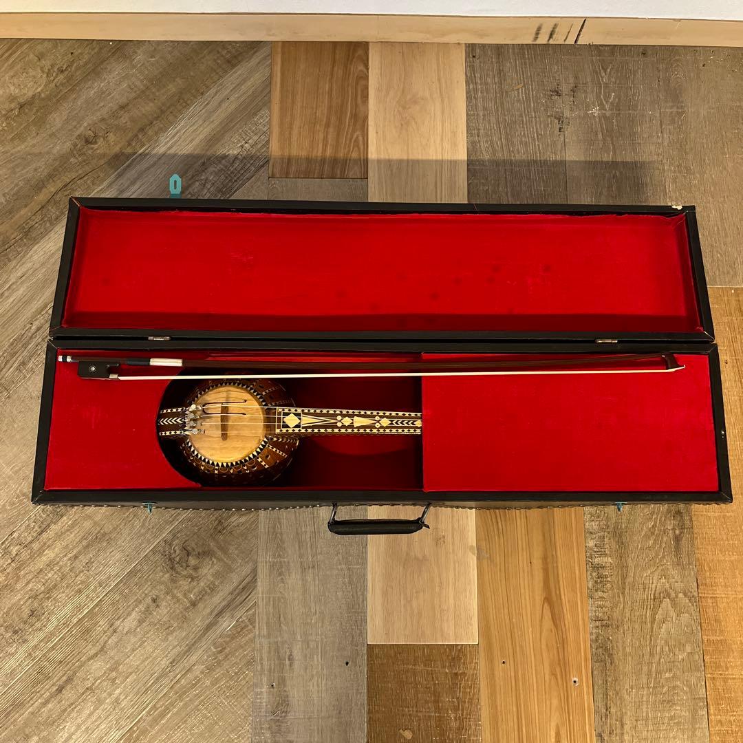 ギジェク ウイグル 寄木細工 民族楽器 木製4弦楽器 弓 ハードケース