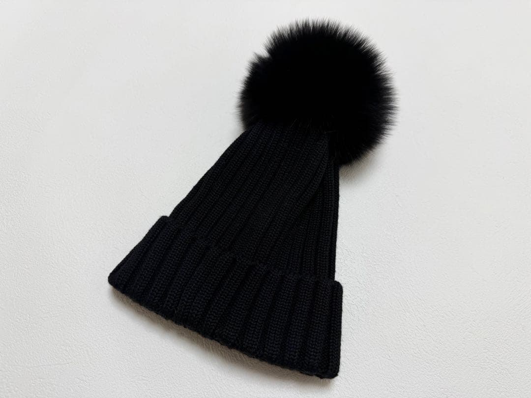 超美品　MONCLER モンクレール　ブルーフォックス毛皮付きニット帽　国内正規
