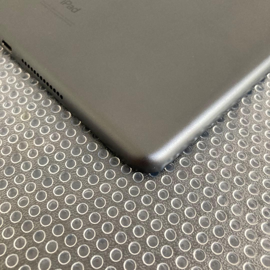 2962【早い者勝ち】iPad8 第8世代 32GB WIFIモデル☆