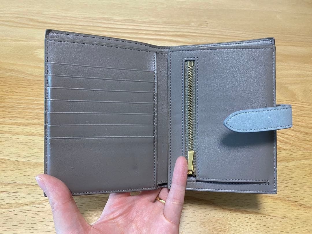 【美品】CELINE ミディアムストラップウォレット　二つ折り財布 グレー