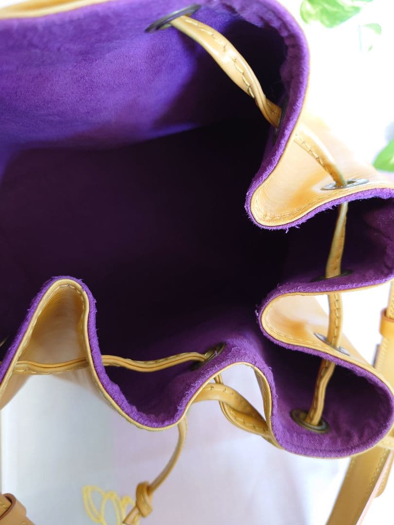 ルイヴィトンLouis Vuitton プチノエ　イエロー