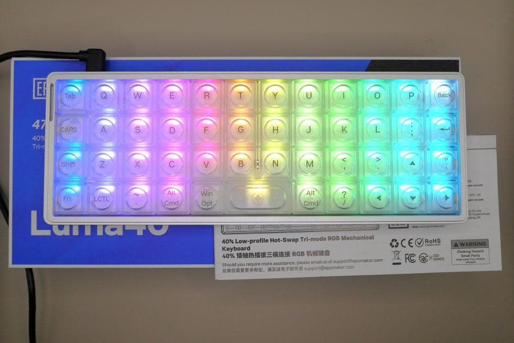 EPOMAKER Luma 40 メカニカルキーボード