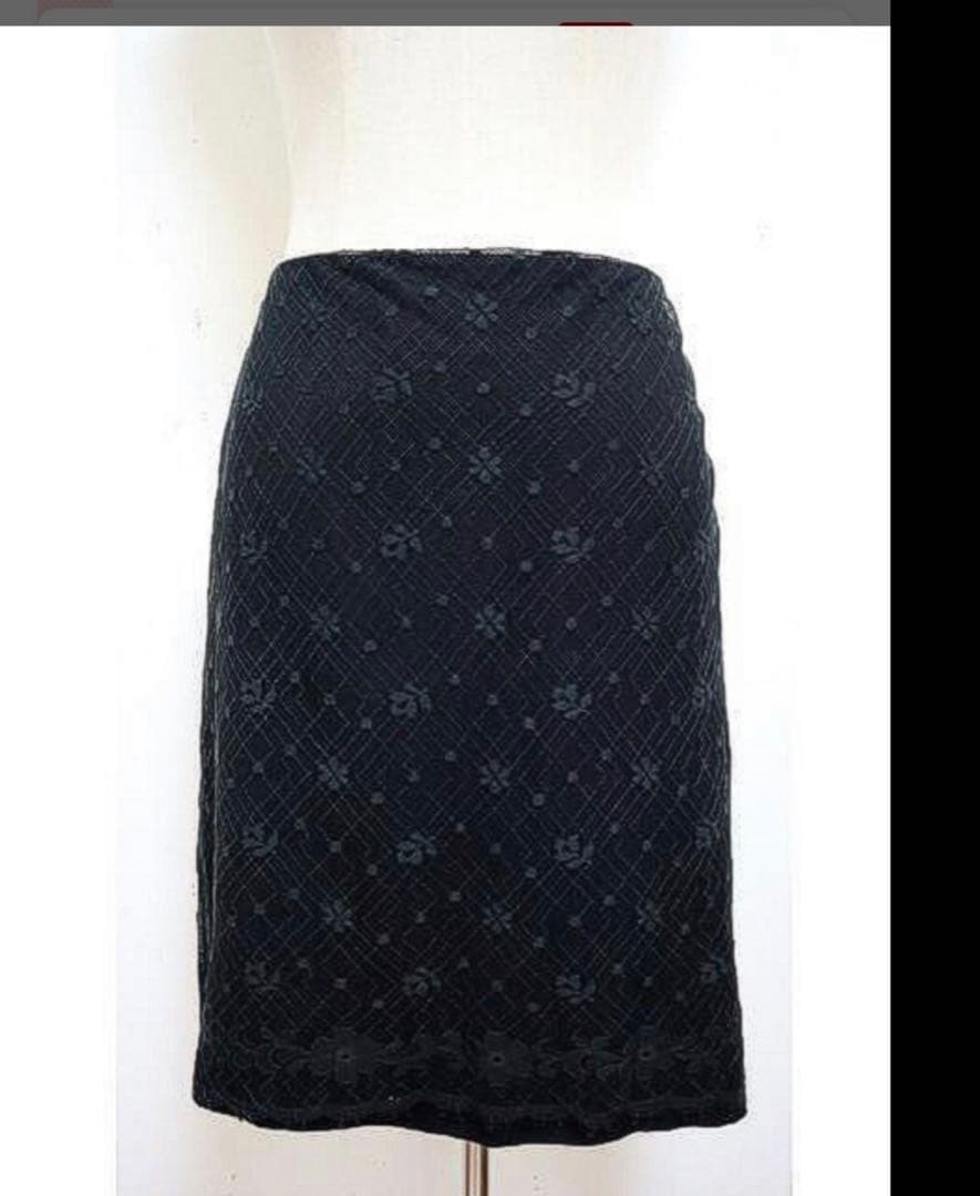 CHANEL タイトスカート クローバーレース