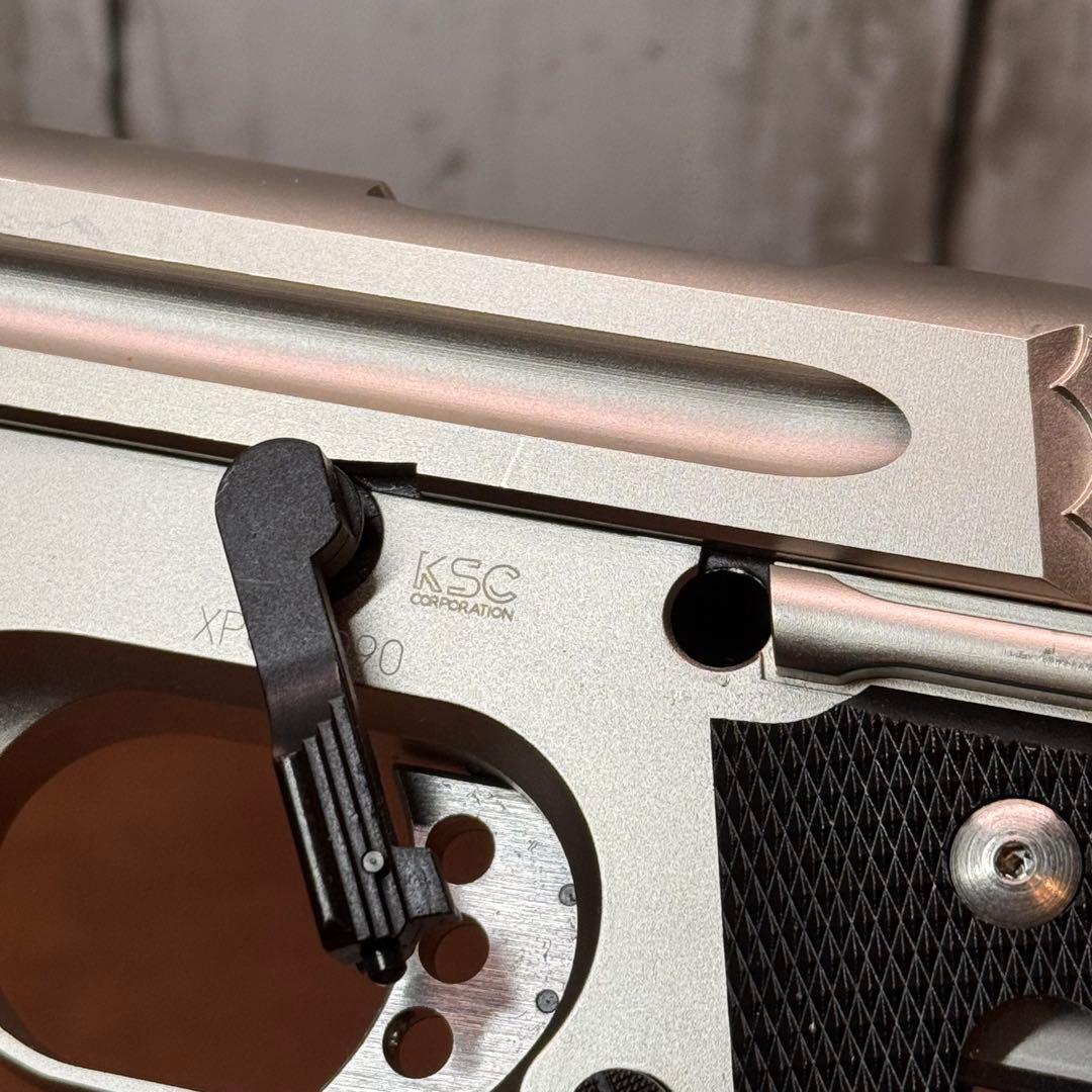 KSC M945 コンパクト・スパイダー　プレミアムメッキモデル　【絶盤品】