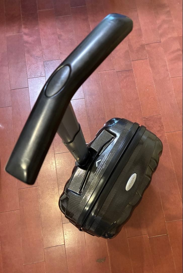 サムソナイト コスモライト 36L 黒 機内持込可