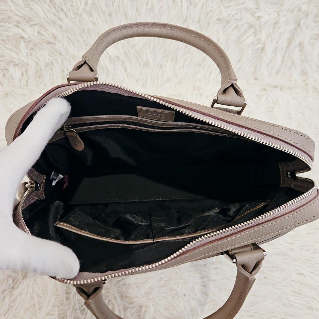 新品 タケオキクチ ビジネスバッグ ブリーフケース レザー A4 ベージュ