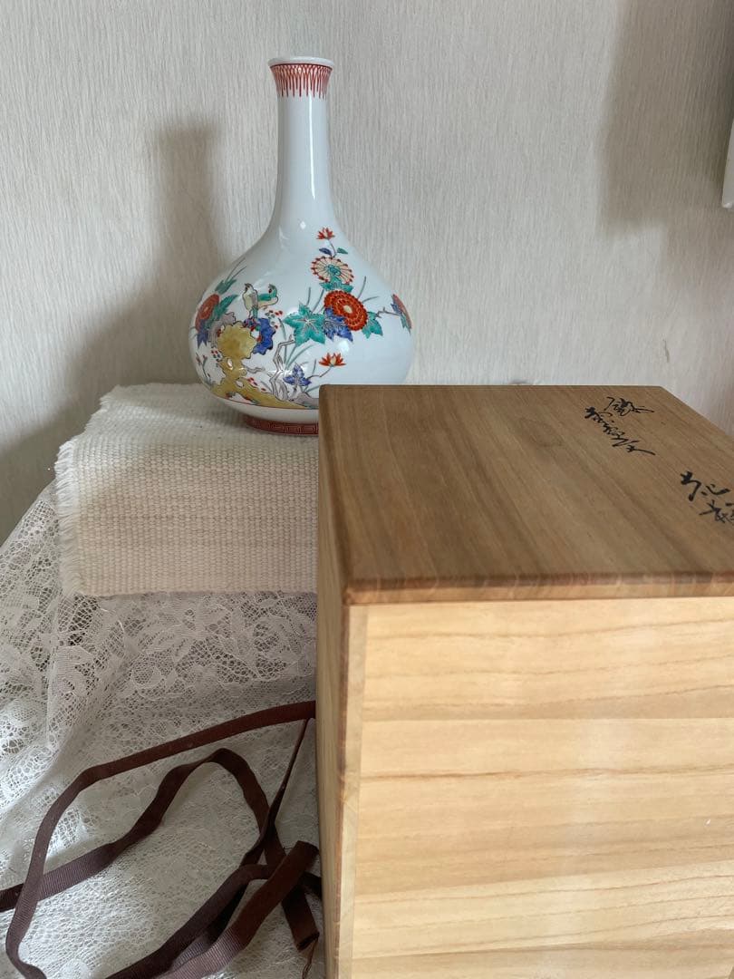 SALE◆今だけ七千円引、します！◆13代酒井田柿右衛門◆花瓶◆美品◆華麗です！