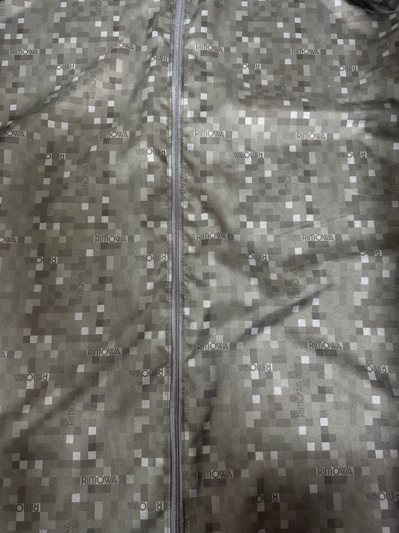 RIMOWA ブラック大型キャリーケース