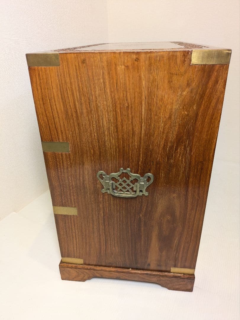 アンティーク　木彫　家具　彫刻　 チェスト 引き出し