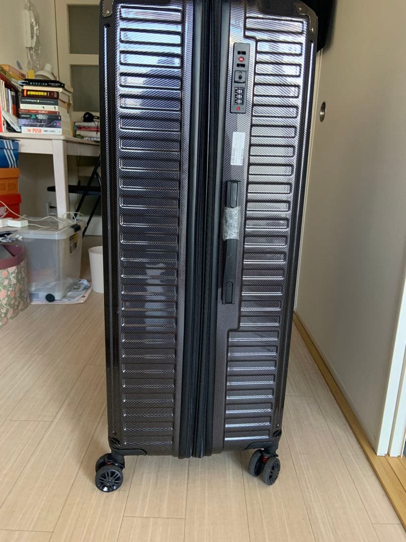 大型ポリカーボネートキャリーケース グレー