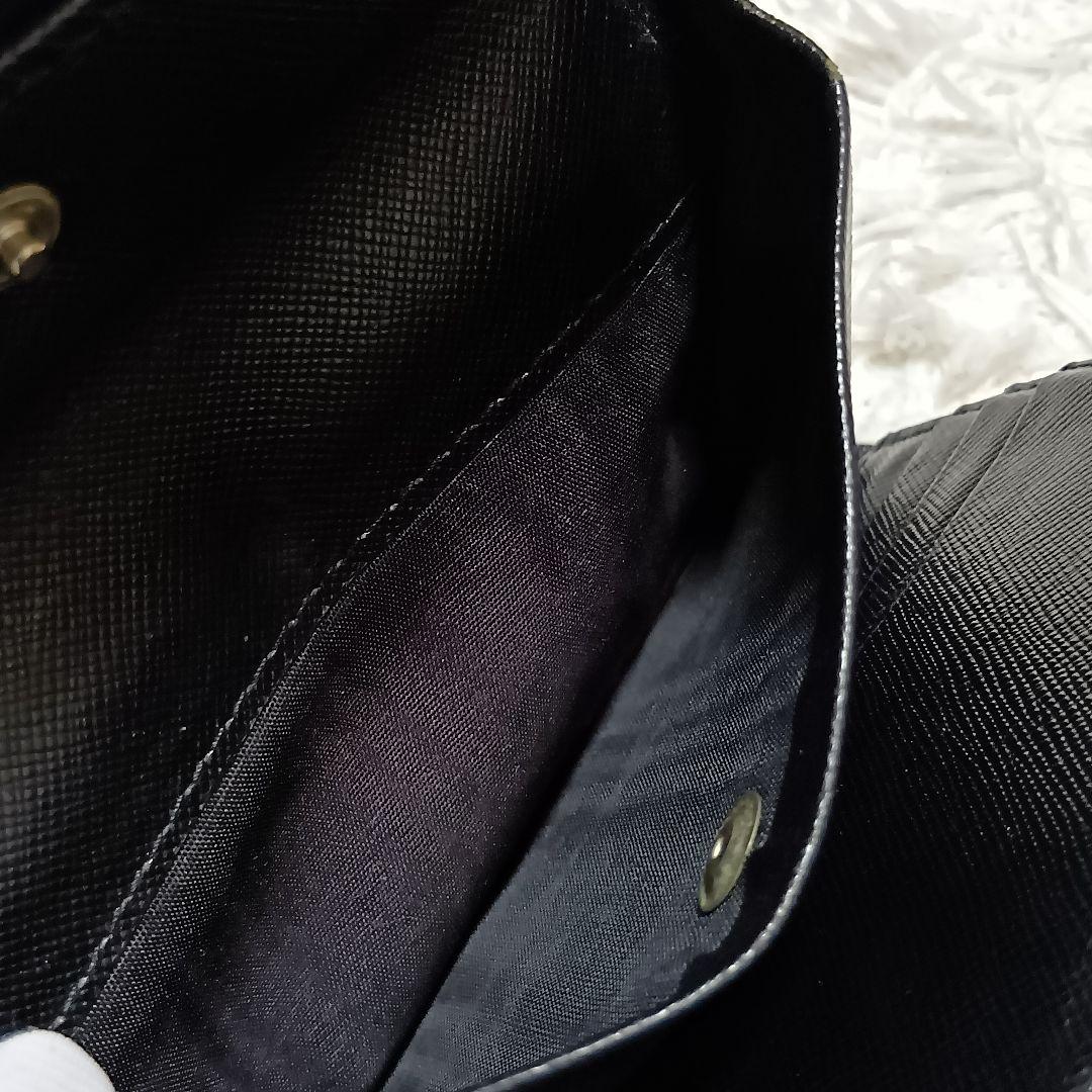 美品　プラダ　三つ折り財布　テスートナイロン　三角ロゴプレート　ブラック　正規品