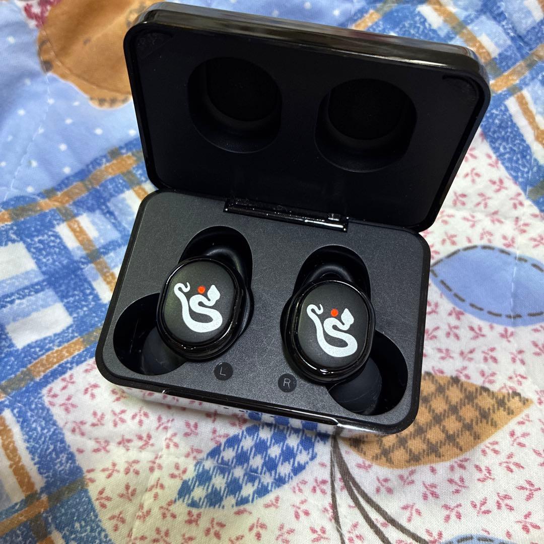 や*こ様 onkyo 龍が如く 真島吾朗 ワイヤレスイヤホン