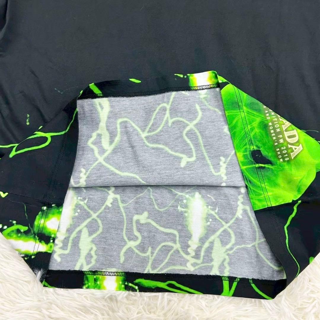 美品　19FW プラダ　半袖Tシャツ　ネオングラフィック柄　ブラック XL