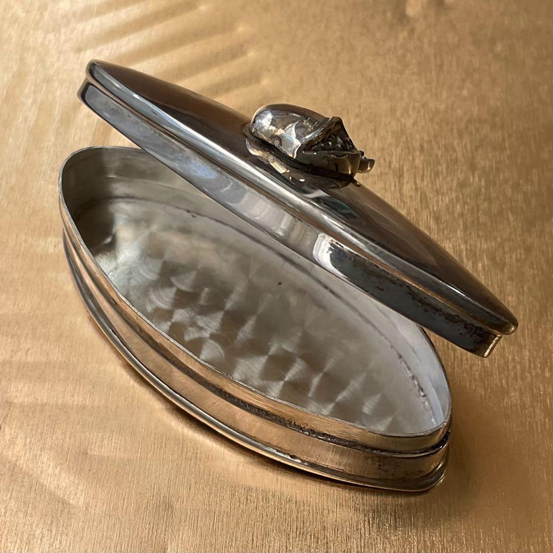 アンティークピルケース　シルバーとマーカサイト　小物入れ　銀雑貨　蚤の市