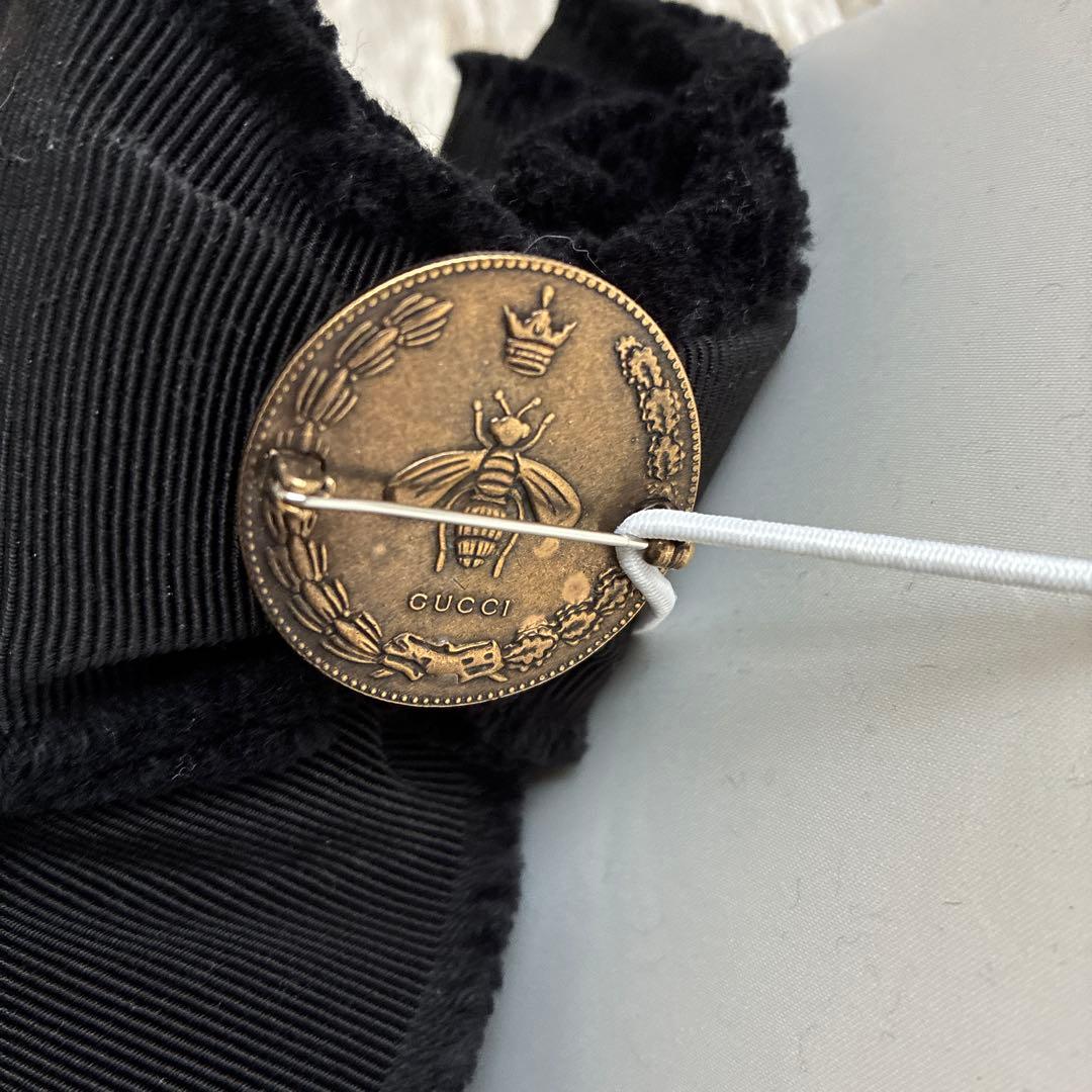 GUCCI グログラン リボンブローチ Beeロゴ ブラック 箱付き