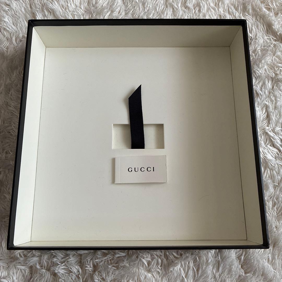 GUCCI グログラン リボンブローチ Beeロゴ ブラック 箱付き