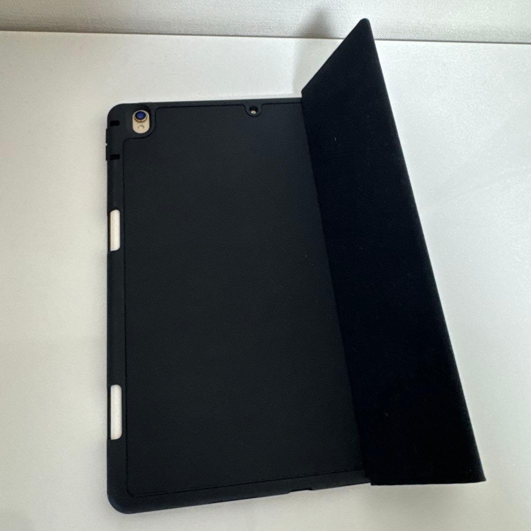 iPad第6世代　apple pencil 付き&スタンドケース