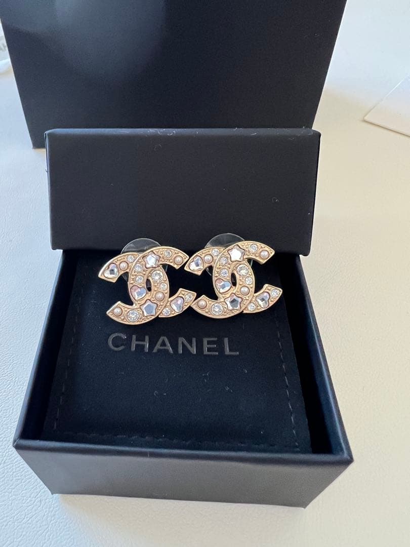 【セール】CHANEL CCロゴ クリスタルピアス