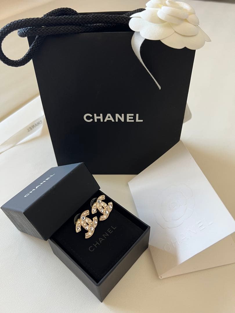 【セール】CHANEL CCロゴ クリスタルピアス