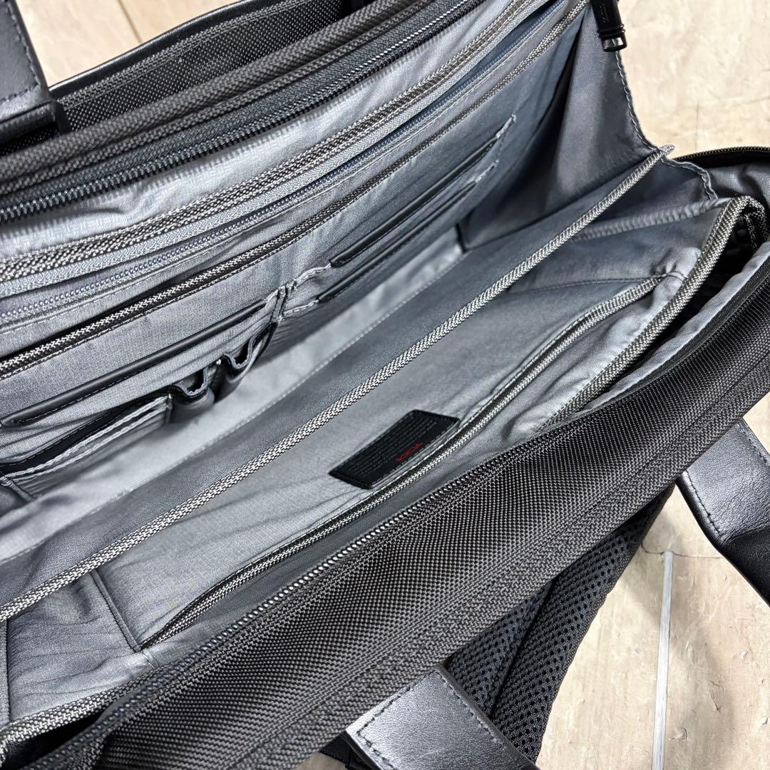 未使用に近い TUMIトゥミ Alpha3 2603182D3 ビジネスバッグ