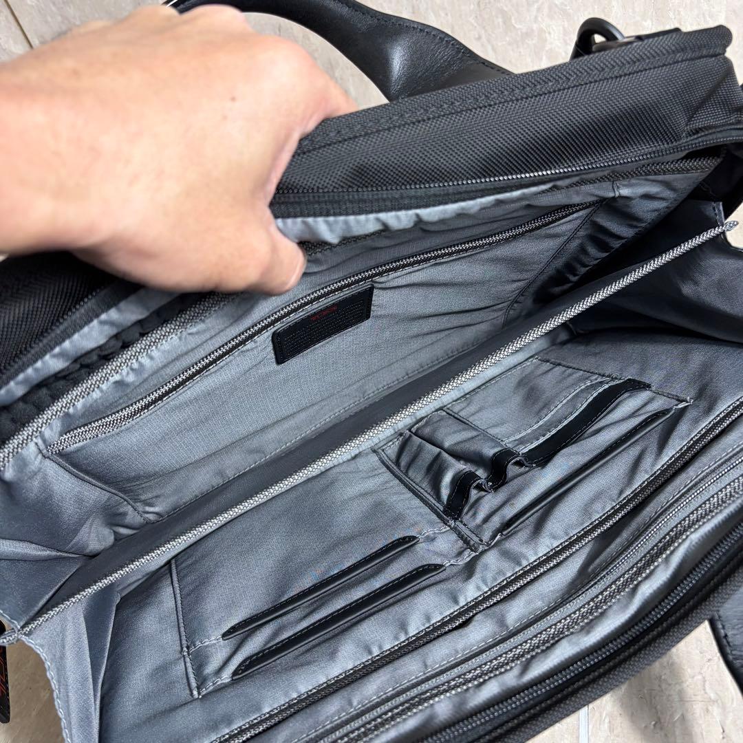 未使用に近い TUMIトゥミ Alpha3 2603182D3 ビジネスバッグ