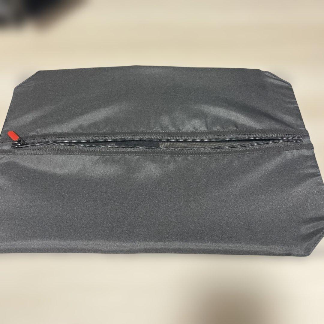 イノベーター　ブラック36L アルミスーツケース