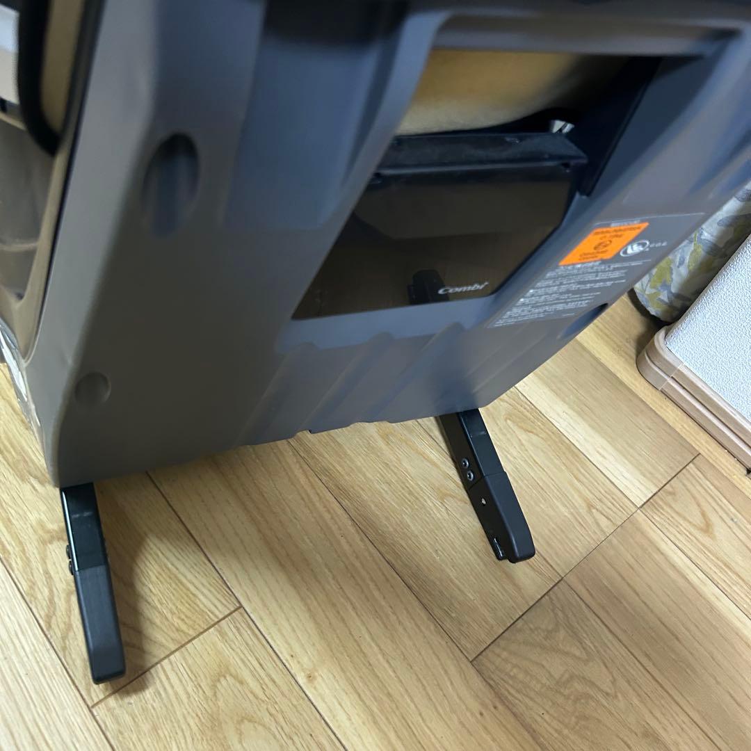 combi クルムーヴスマート　isofix 回転式　JG-650