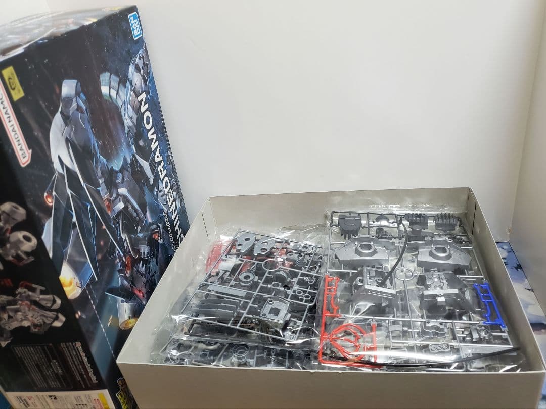 12/31まで限定価格！【未組立】デジモンプラモデル ムゲンドラモン