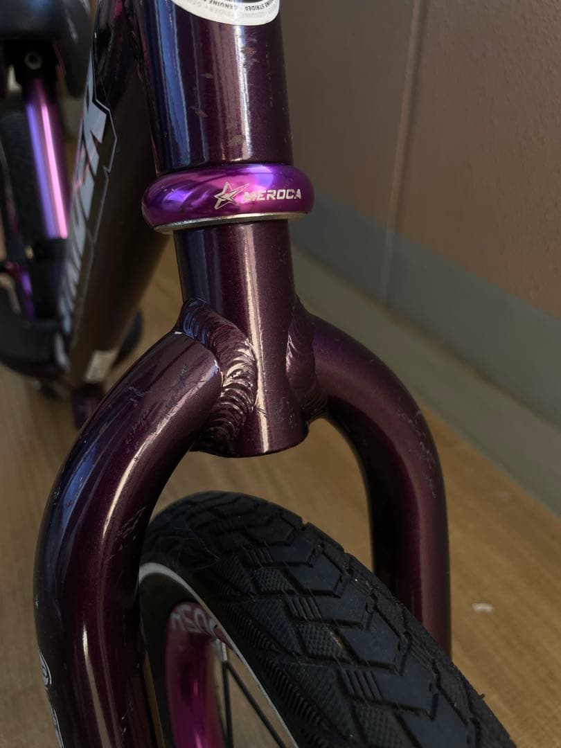 ストライダー　ゴムタイヤ　12インチ　STRIDER