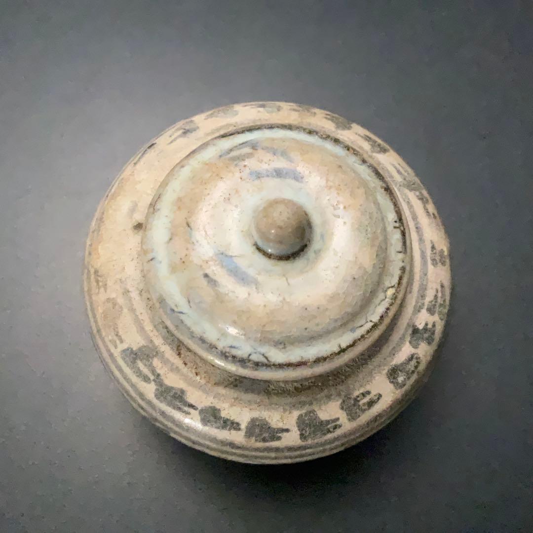 鉄絵蓋つき小壺　タイ　スンコロク　骨董　R1398ダM