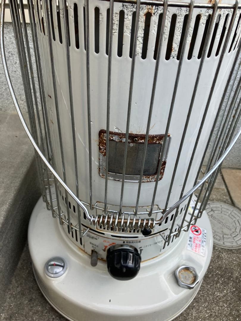 トヨトミ KS-67F ストーブ ホワイト