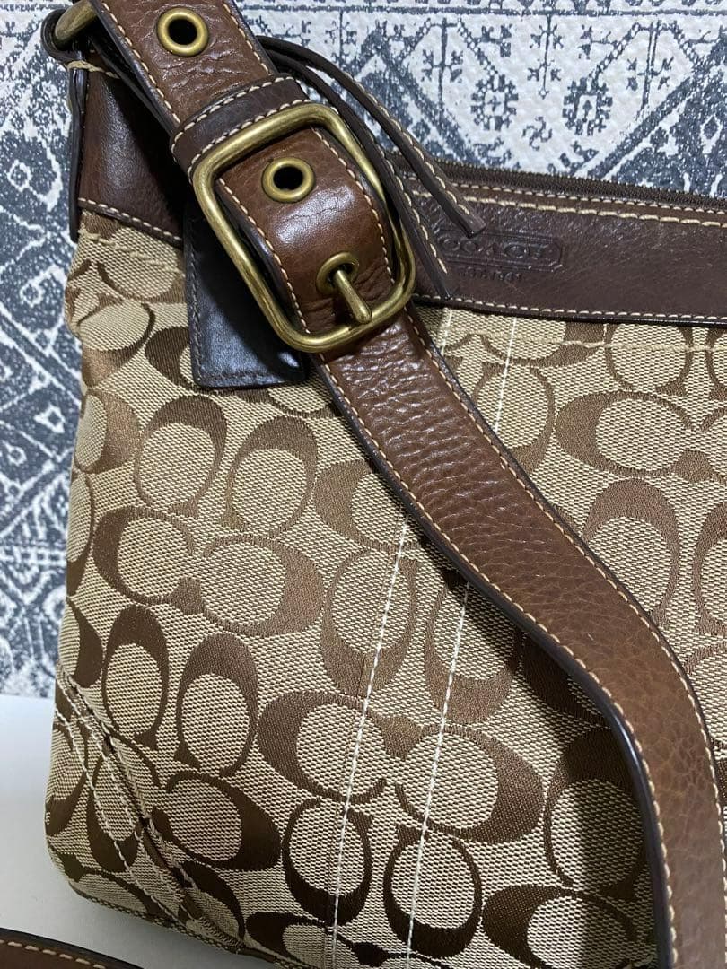 【美品】COACH コーチ シグネチャー ショルダーバッグ 斜め掛けかばん 茶色