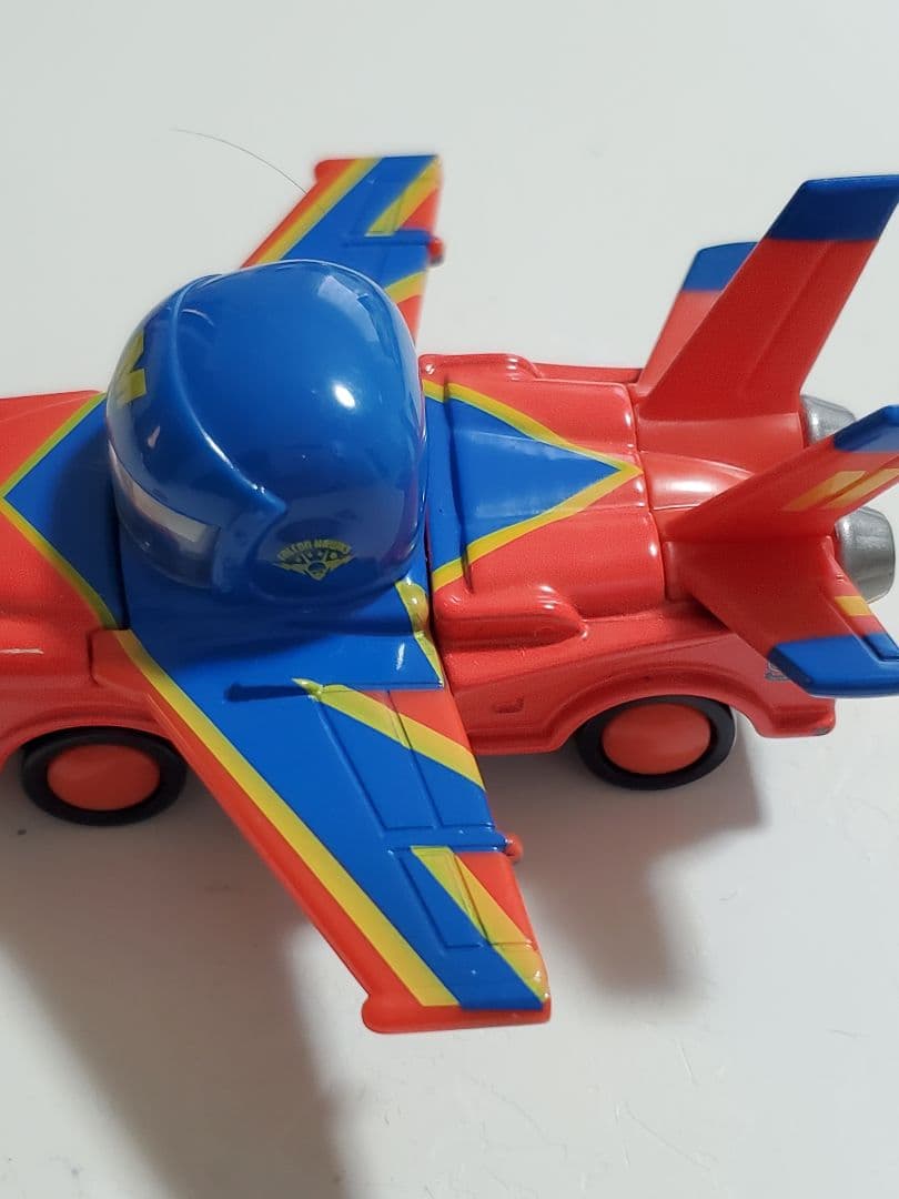 カーズトミカ　マックィーン　メーター　ホークタイプ