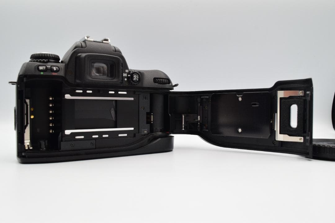 【美品】Nikon F80D フィルム一眼レフカメラ ブラック #25017