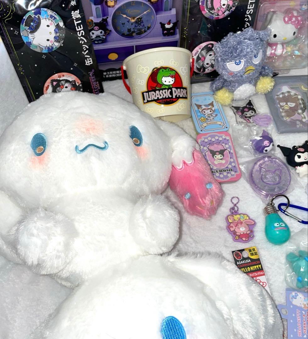 ☆☆サンリオまとめ売り・ぬいぐるみ・フィギュア・キーホルダー・置き時計等☆☆
