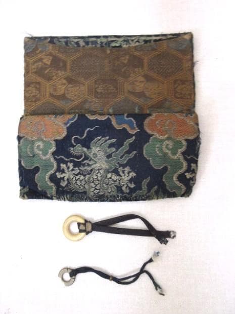 古いキセル・筒＆提げたばこ入れ１点 和柄小物入れ１点 金襴生地小物入れ２点