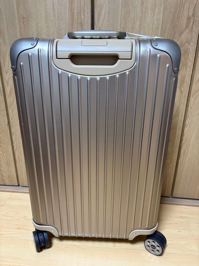 最終値下げ❣️リモワRIMOWAトパーズ　チタニウム　67L