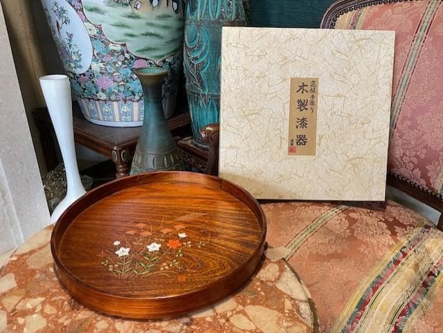 高級木製漆器トレイ 花模様