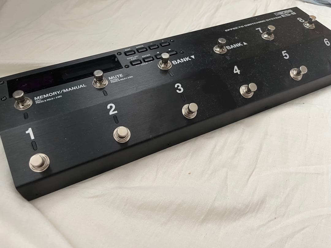 Boss es-8 スイッチャー