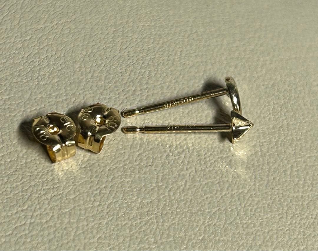 ete エテ　ムーンスターピアス　K18 K10