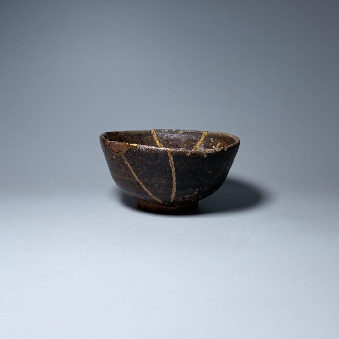 古唐津　黒唐津　小服茶碗　古美術　飴釉薬　蒐集家旧蔵　茶道具　金継ぎ　飴釉